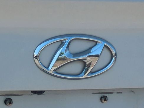 Used 2015 Hyundai Sonata Limited w/ Option Group 05 FWD image 12