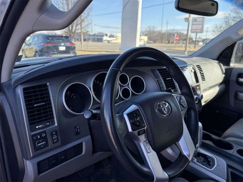 Used 2015 Toyota Sequoia Limited image 14