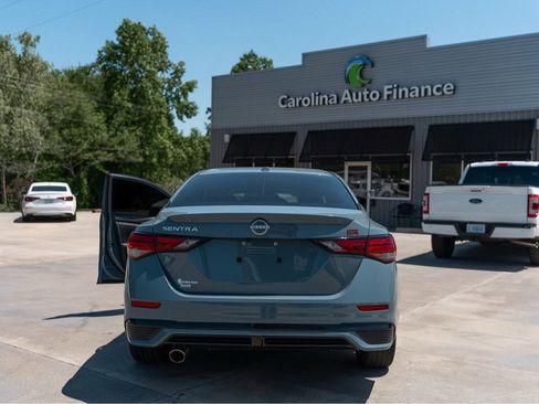 Used 2024 Nissan Sentra SR FWD image 5