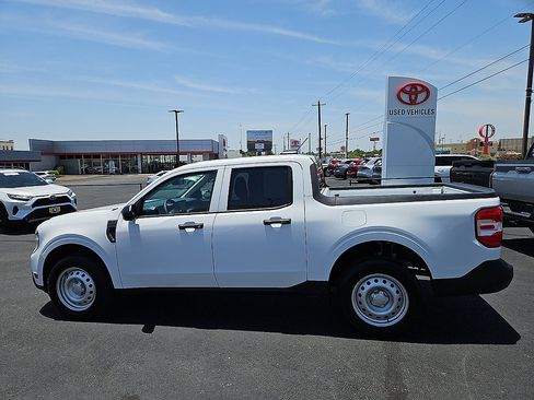Used 2025 Ford Maverick XL FWD image 2