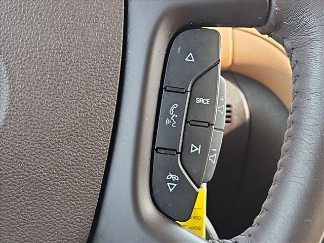 Used 2017 Buick Enclave Premium w/ Experience Buick Package FWD image 25