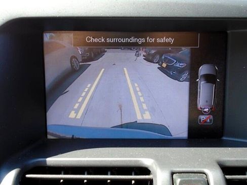 Used 2015 Volvo XC60 T6 R-Design Premier Plus image 34