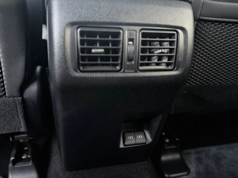 Used 2024 Toyota 4Runner SR5 Premium image 32