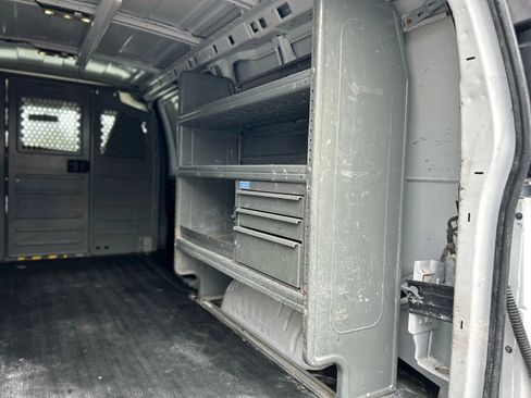 Used 2019 Chevrolet Express 2500 Van 3D w/ Communications Package image 24