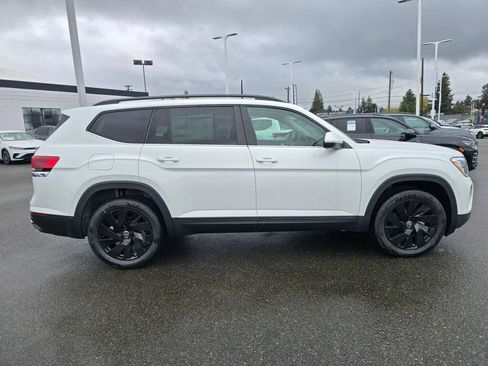 New 2026 Volkswagen Atlas SE AWD/4WD image 2