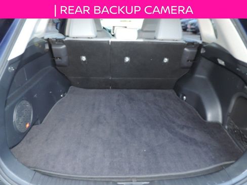 Used 2021 Toyota RAV4 Limited image 15