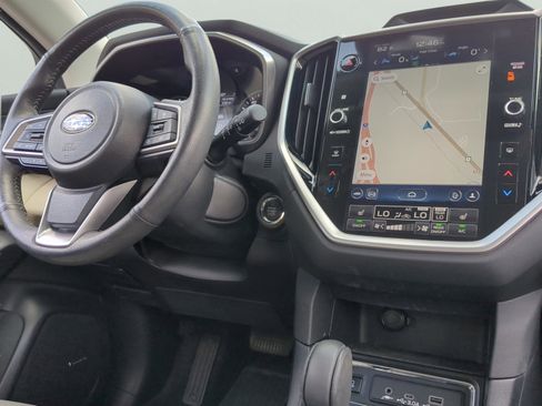 Used 2023 Subaru Ascent Limited w/ Technology Package AWD/4WD image 9