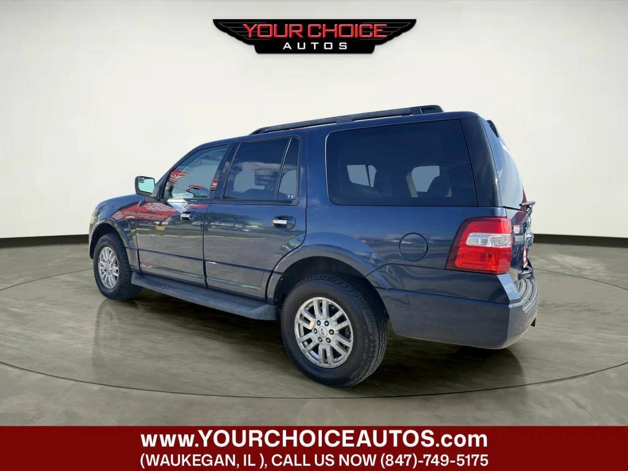 Used 2014 Ford Expedition XLT RWD image 3