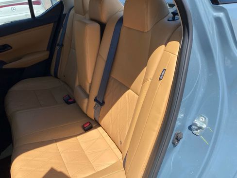 Used 2025 Nissan Sentra SV w/ SV Premium Package FWD image 13