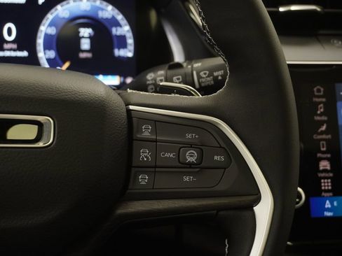 New 2026 Jeep Grand Cherokee Altitude AWD/4WD image 27