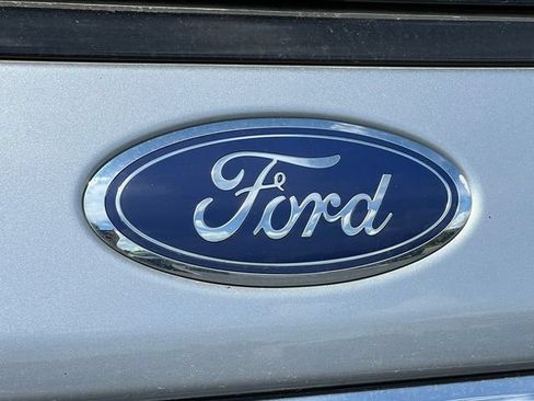 Used 2020 Ford Expedition XLT w/ Equipment Group 201A AWD/4WD image 14
