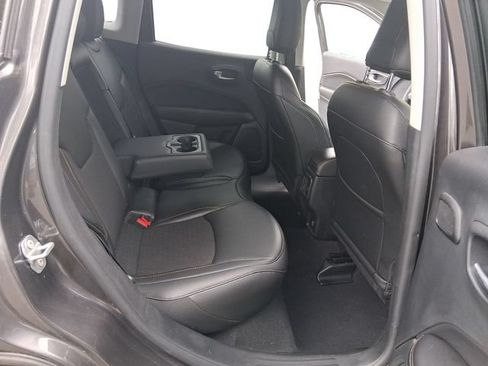 Used 2021 Jeep Compass Latitude w/ Sun and Sound Group AWD/4WD image 18