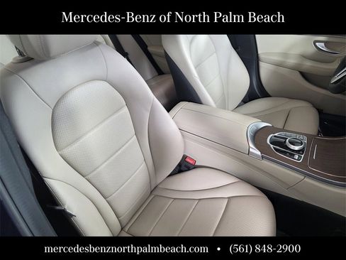 Used 2020 Mercedes-Benz C 300 4MATIC Sedan image 31