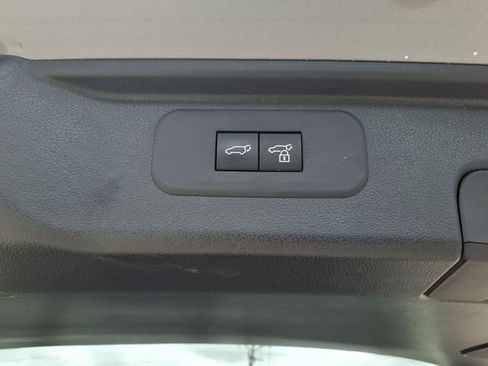 Used 2025 Toyota Grand Highlander FWD image 15