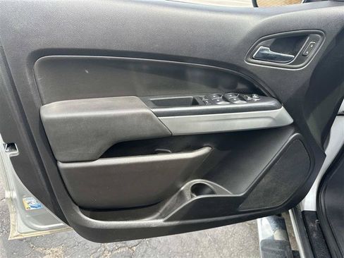 Used 2018 Chevrolet Colorado LT w/ Luxury Package, Chrome AWD/4WD image 8