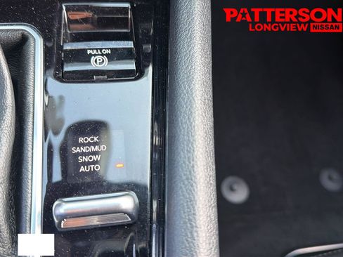 Used 2024 Jeep Compass Trailhawk AWD/4WD image 12