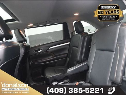 Used 2018 Toyota Highlander XLE image 12