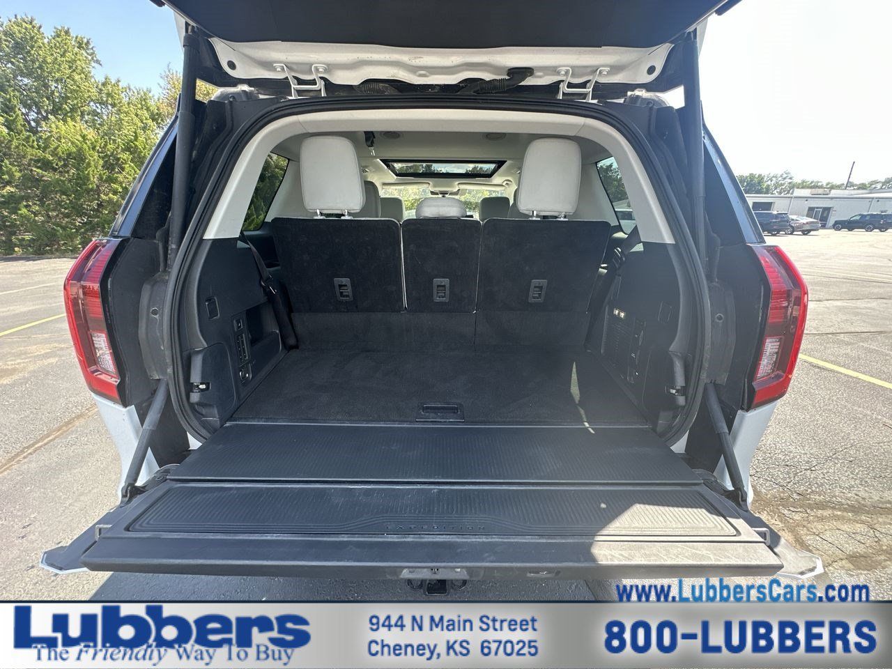 Used 2025 Ford Expedition Active AWD/4WD image 24
