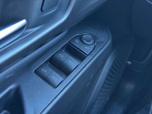 New 2026 Chevrolet Equinox EV LT image 30