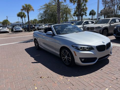 Used 2018 BMW 230i 230i image 2