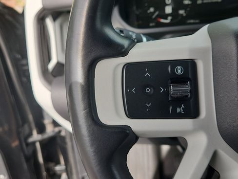 Used 2024 Land Rover Defender 110 X-Dynamic SE AWD/4WD image 17