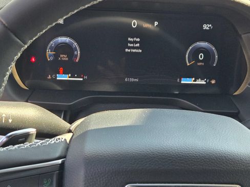 Used 2025 Jeep Grand Cherokee Laredo X RWD image 11