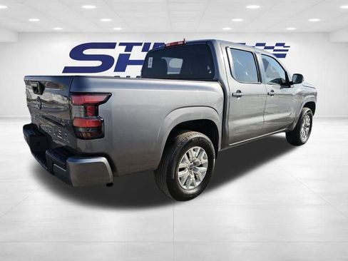 Used 2023 Nissan Frontier SV image 7