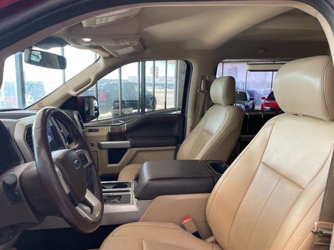 Used 2019 Ford F150 Lariat w/ Equipment Group 501A Mid image 18