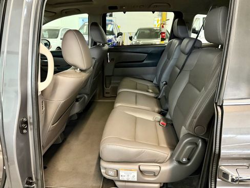Used 2014 Honda Odyssey EX-L image 9