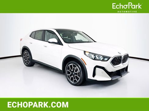 Used 2025 BMW X2 xDrive28i image 1