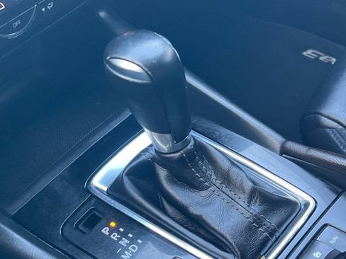 Used 2017 MAZDA MAZDA3 Touring FWD image 18