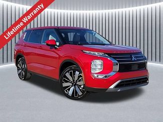 New 2026 Mitsubishi Outlander SE FWD 360° Tour