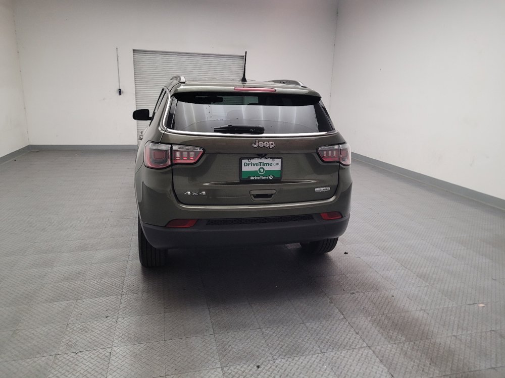 Used 2020 Jeep Compass Latitude w/ Cold Weather Group AWD/4WD image 6