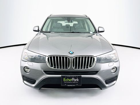 Used 2017 BMW X3 xDrive28i image 2