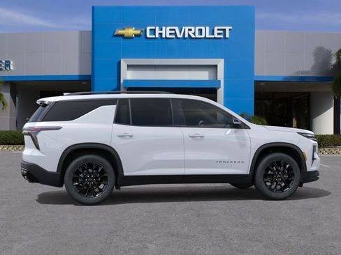 New 2026 Chevrolet Traverse LT w/ Midnight/Sport Edition FWD image 5