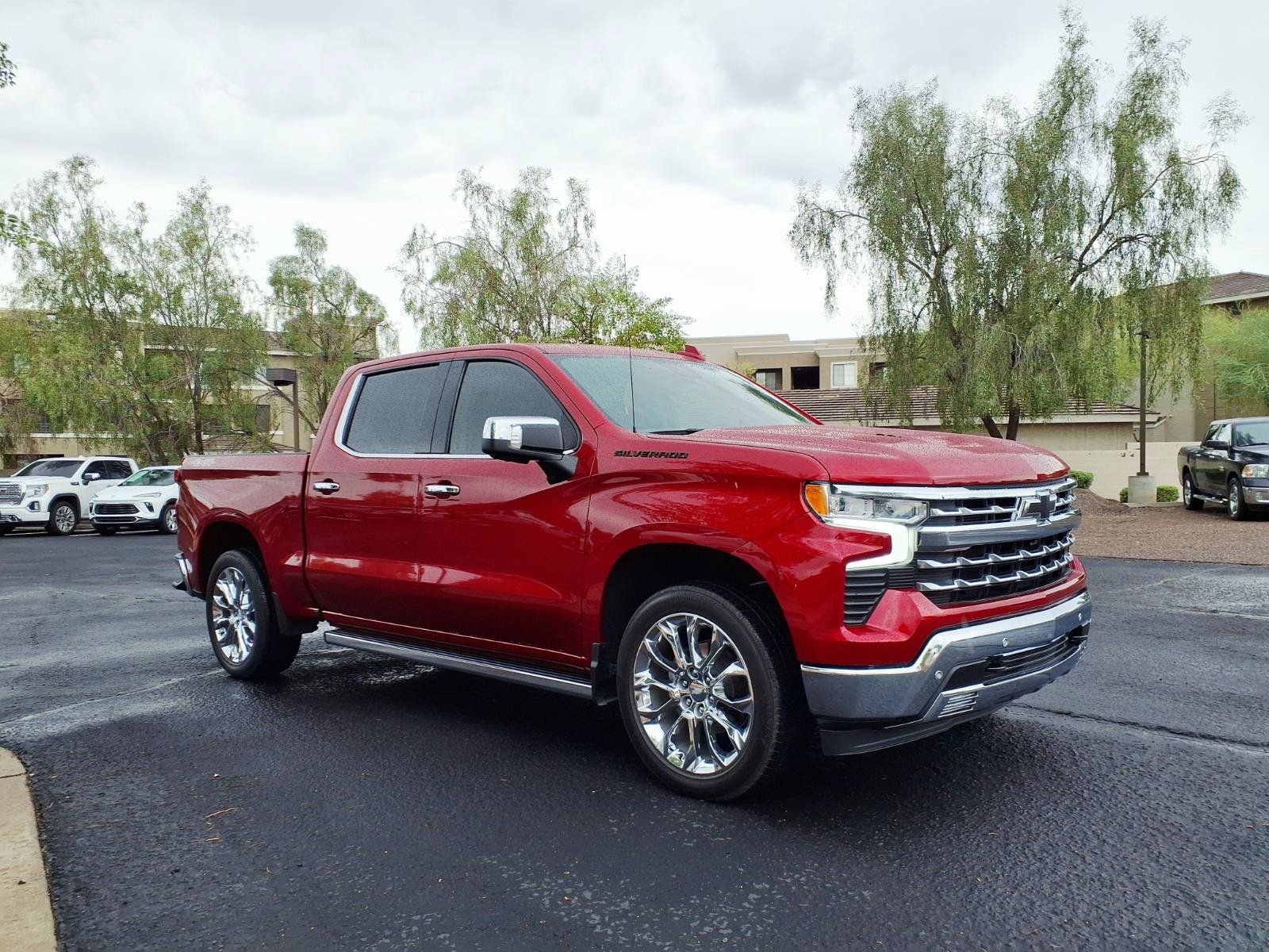 Used 2023 Chevrolet Silverado 1500 LTZ w/ LTZ Premium Package AWD/4WD image 3