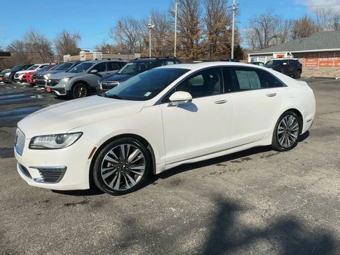 Used 2019 Lincoln MKZ Reserve FWD image 4