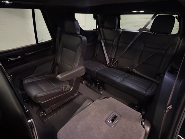Used 2024 GMC Yukon Denali w/ Denali Reserve Package AWD/4WD image 16