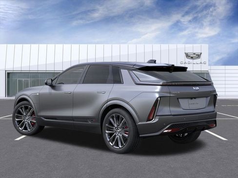 New 2026 Cadillac Lyriq V w/ Exterior Carbon Fiber Package AWD/4WD image 3