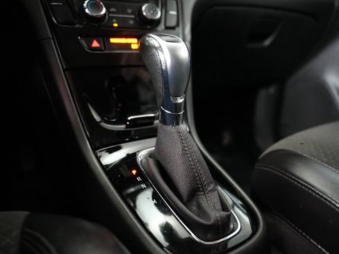 Used 2019 Buick Encore Preferred image 28