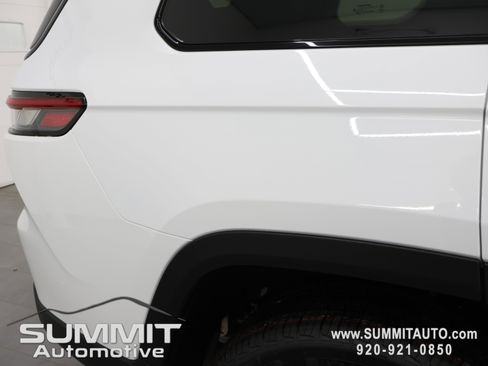 New 2026 Jeep Grand Cherokee L Laredo Altitude image 24