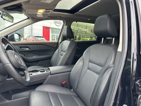 Certified 2023 Nissan Rogue SV w/ SV Premium B Package AWD/4WD image 11