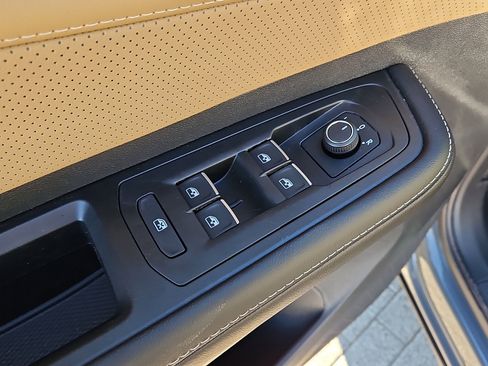 New 2026 Volkswagen Atlas Cross Sport SE image 15