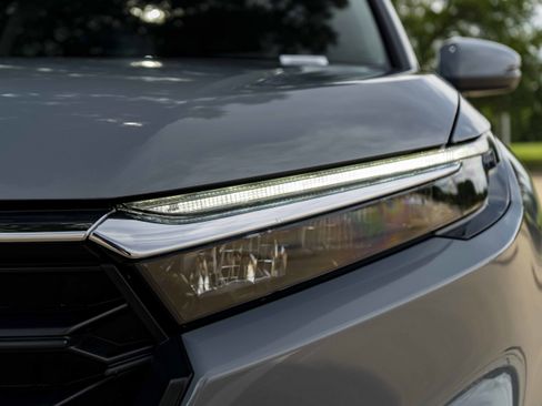 Used 2026 Honda CR-V LX image 11