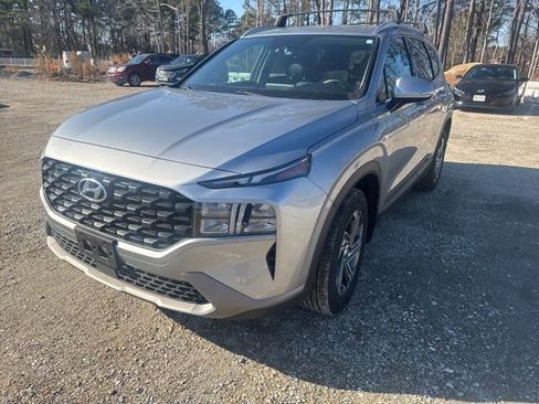 Used 2023 Hyundai Santa Fe SEL image 3