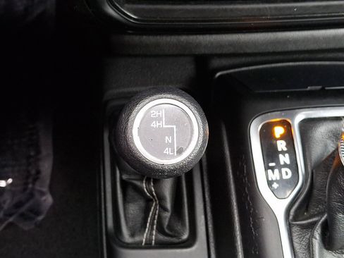 Used 2023 Jeep Gladiator Overland image 26