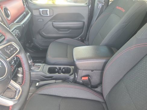 Used 2021 Jeep Wrangler Rubicon AWD/4WD image 15