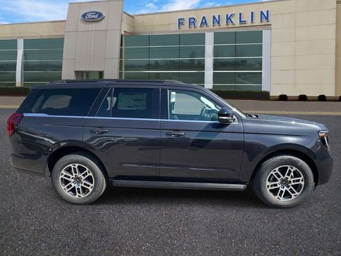 New 2026 Ford Expedition Active RWD image 8