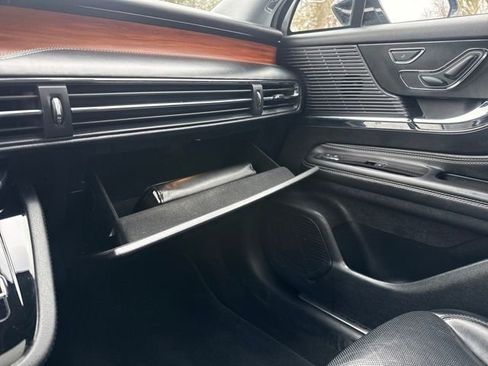 Certified 2022 Lincoln Corsair Reserve image 25