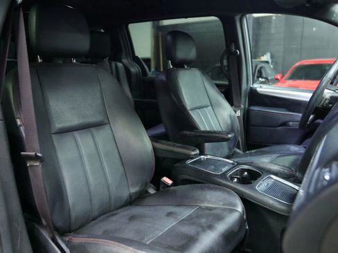 Used 2019 Dodge Grand Caravan GT image 22